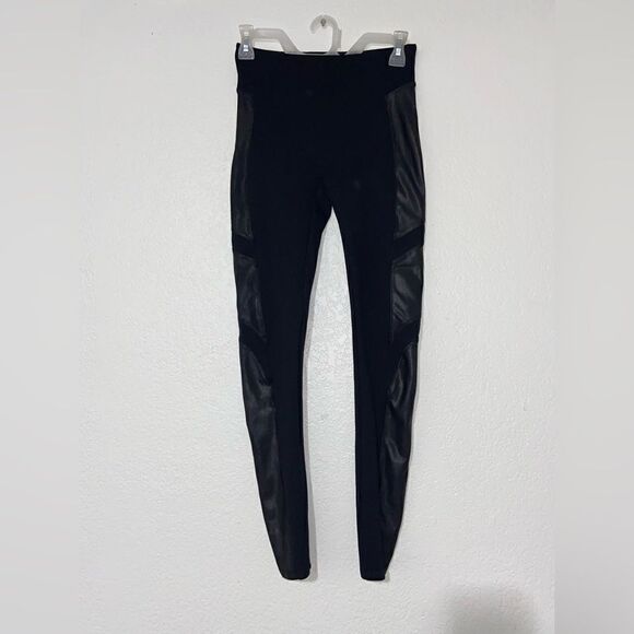 Spanx Faux Leather Moto Leggings High Waisted Ponte‎ Seamless Knit 7/8 Pant - Picture 2 of 10